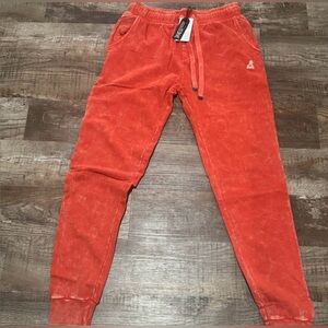 NWT Men’s M Kangol acid wash joggers